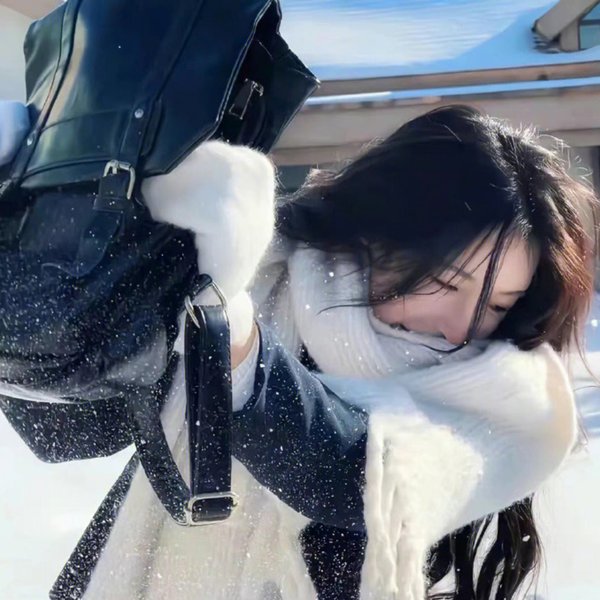 领证当天转身嫁给新娘叔叔